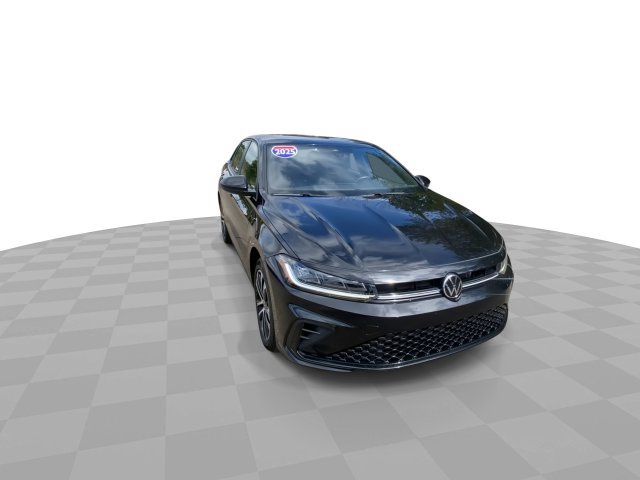Used 2025 Volkswagen Jetta Sport FWD image 4