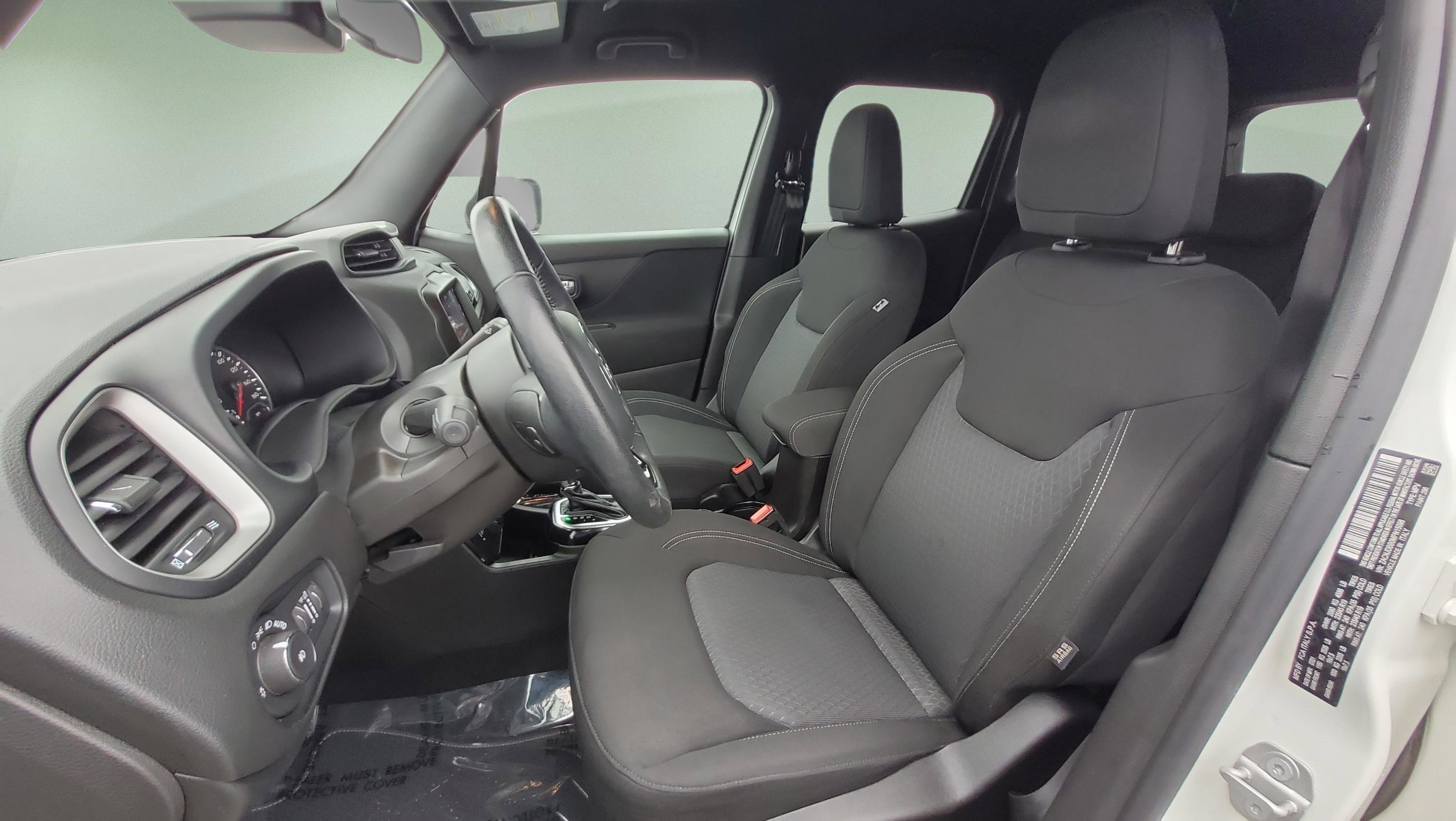 Used 2021 Jeep Renegade Latitude image 26