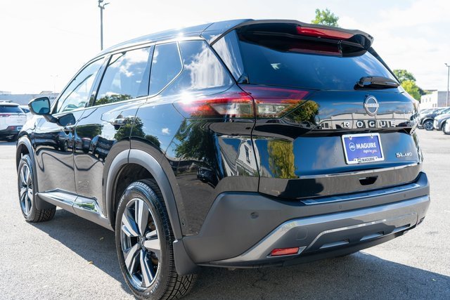 Used 2023 Nissan Rogue SL w/ SL Premium Package image 8