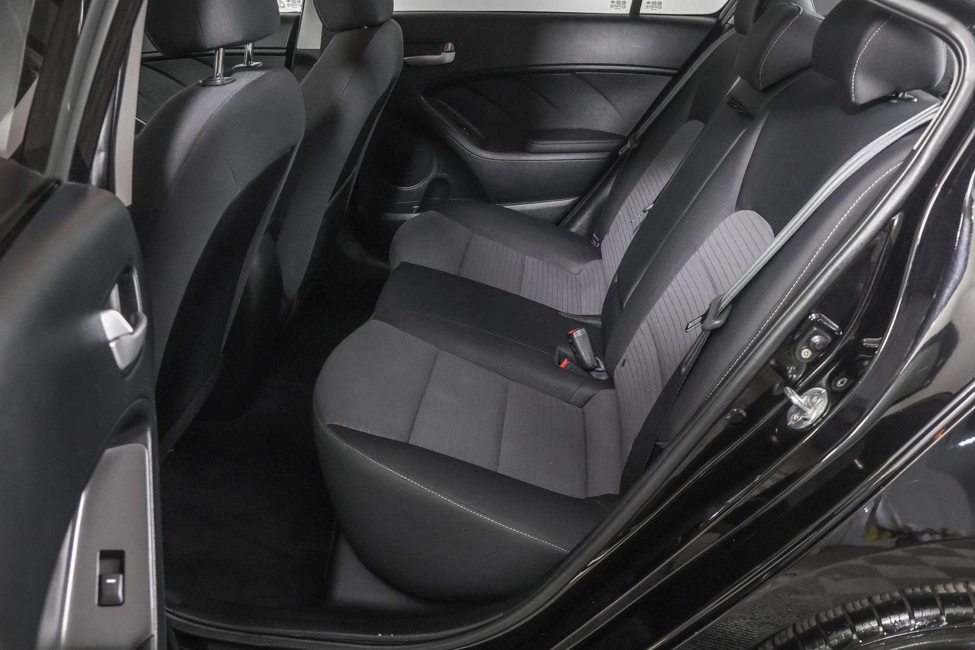 Used 2017 Kia Forte LX w/ LX Popular Package image 34