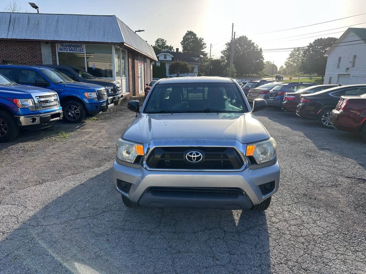 Used 2015 Toyota Tacoma 2WD Access Cab w/ SR5 Package image 2