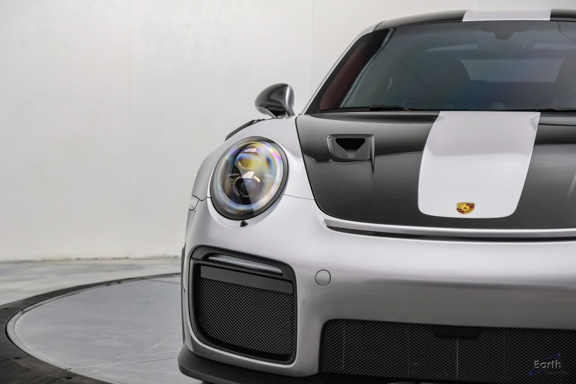 Used 2018 Porsche 911 GT2 RS RWD image 37