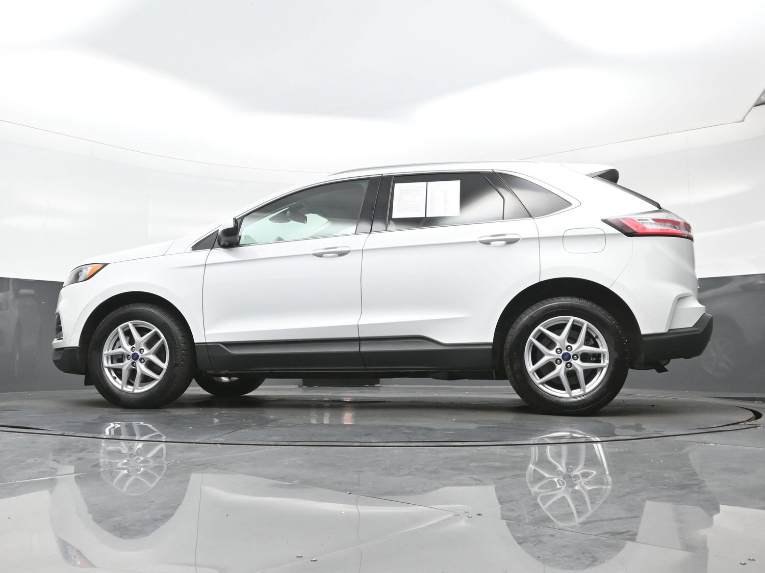 Used 2024 Ford Edge SEL w/ Convenience Package AWD/4WD image 26