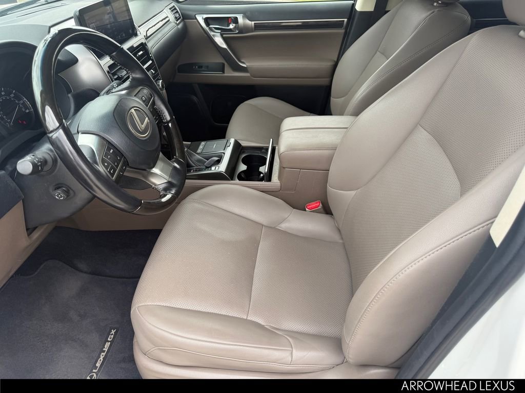 Used 2022 Lexus GX 460 Premium w/ Premium Package image 13