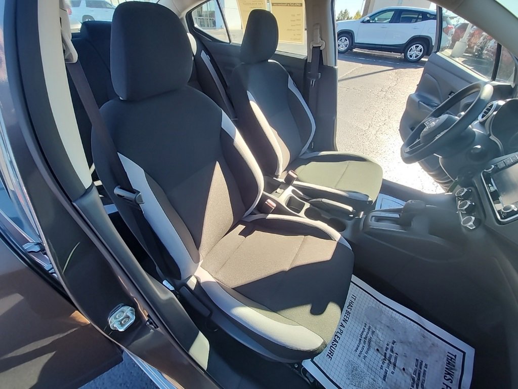 Used 2025 Nissan Versa S w/ S Plus Package image 17