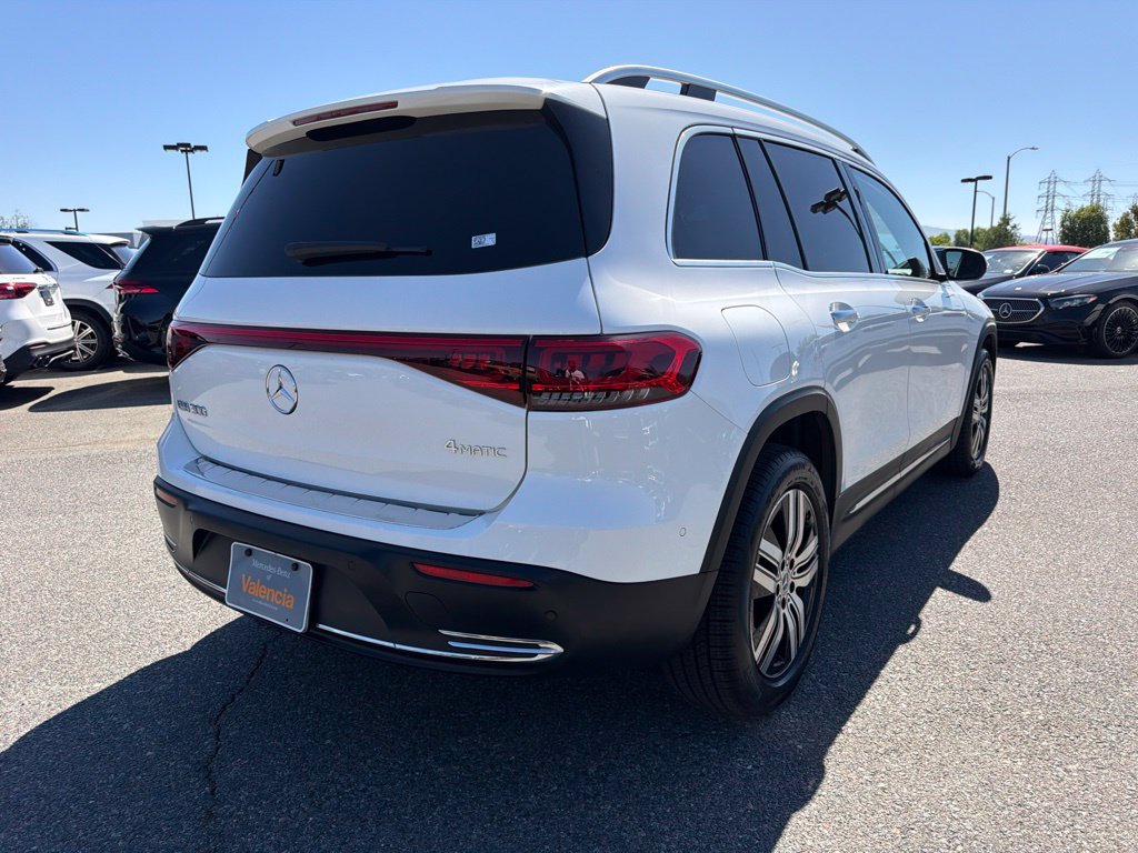 Certified 2023 Mercedes-Benz EQB 300 4MATIC w/ Exclusive Package image 8