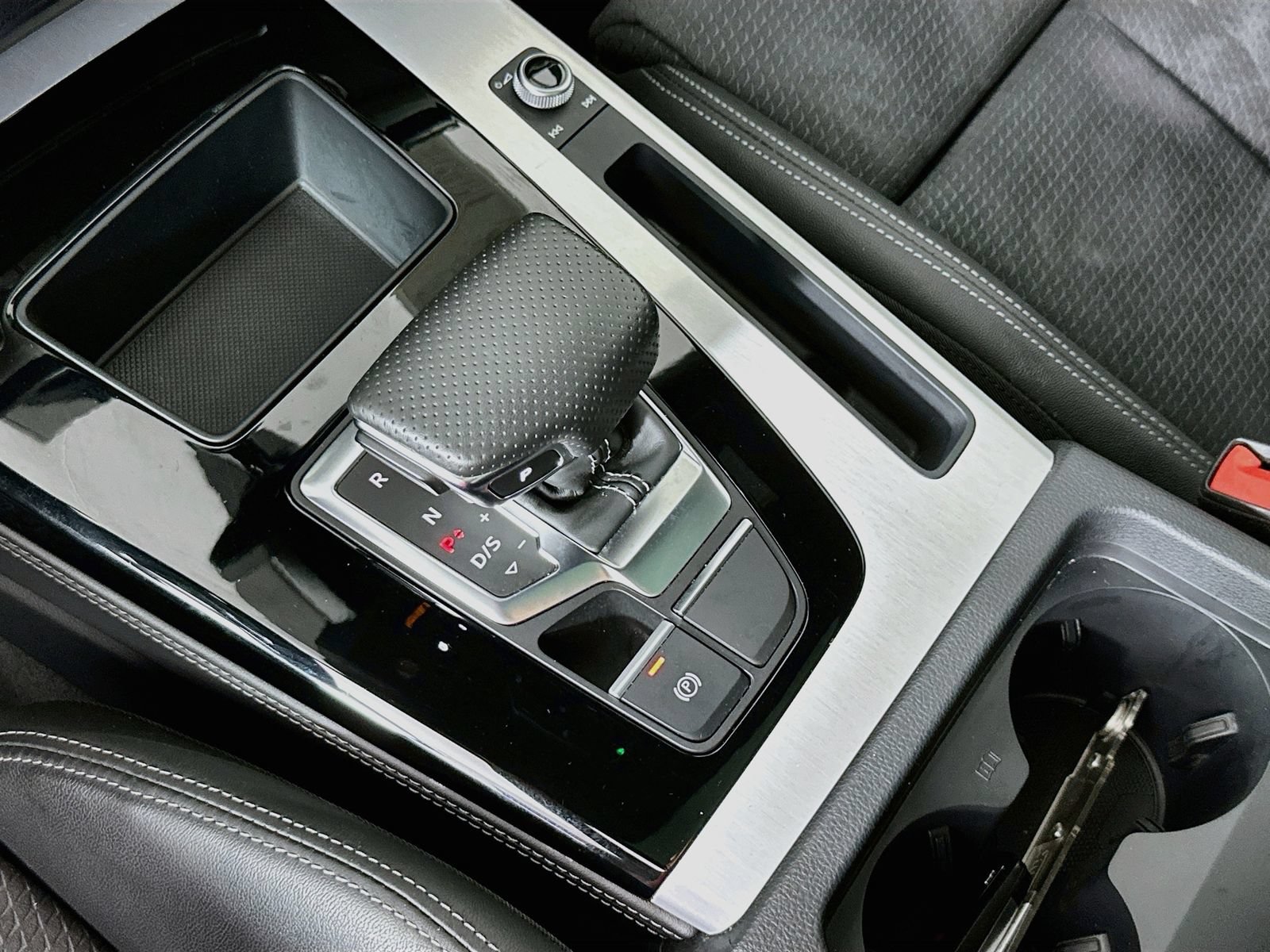 Used 2023 Audi Q5 e Premium Plus w/ Premium Plus Package AWD/4WD image 17
