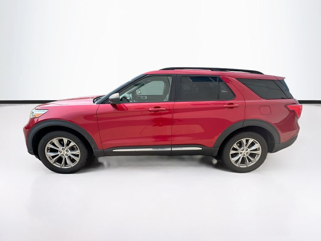 Used 2020 Ford Explorer XLT w/ Equipment Group 202A AWD/4WD image 8