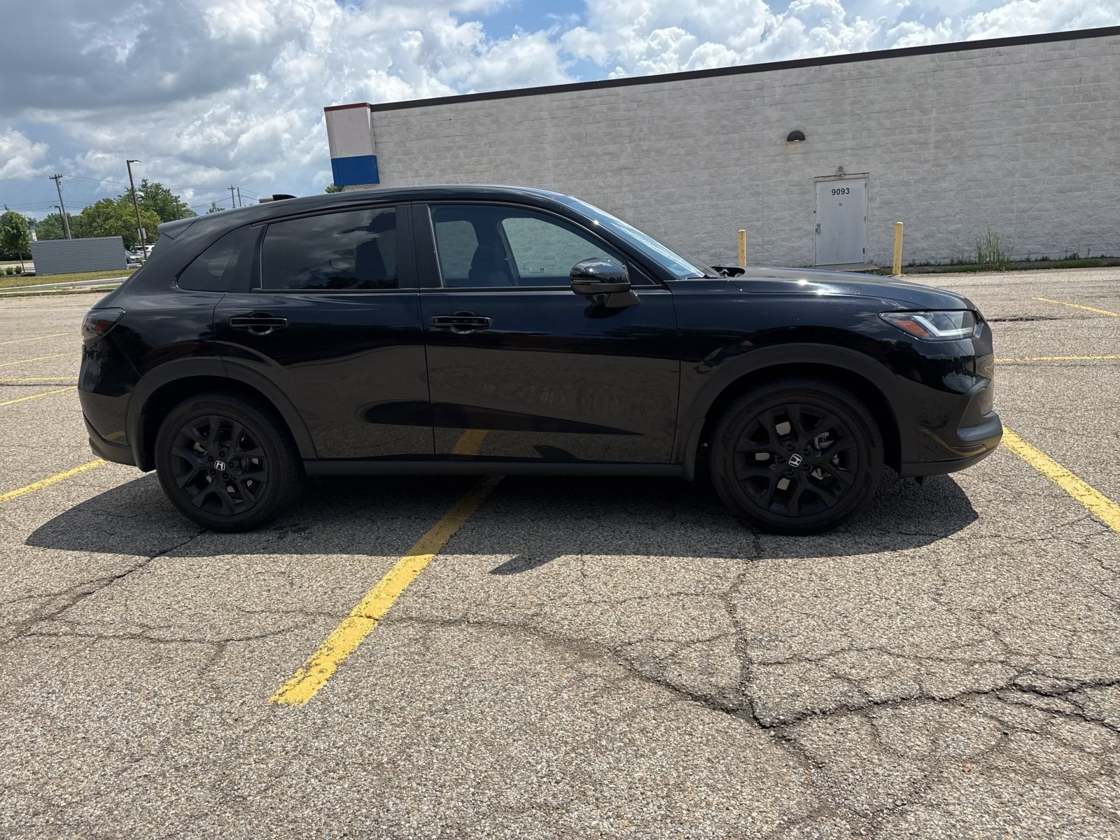 Used 2024 Honda HR-V Sport image 20