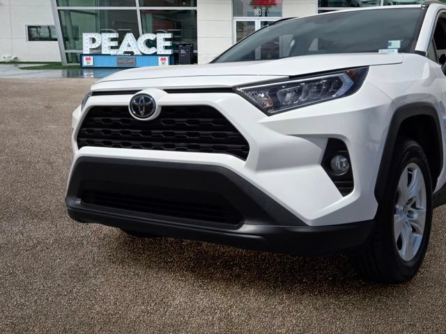 Used 2021 Toyota RAV4 XLE AWD/4WD image 7