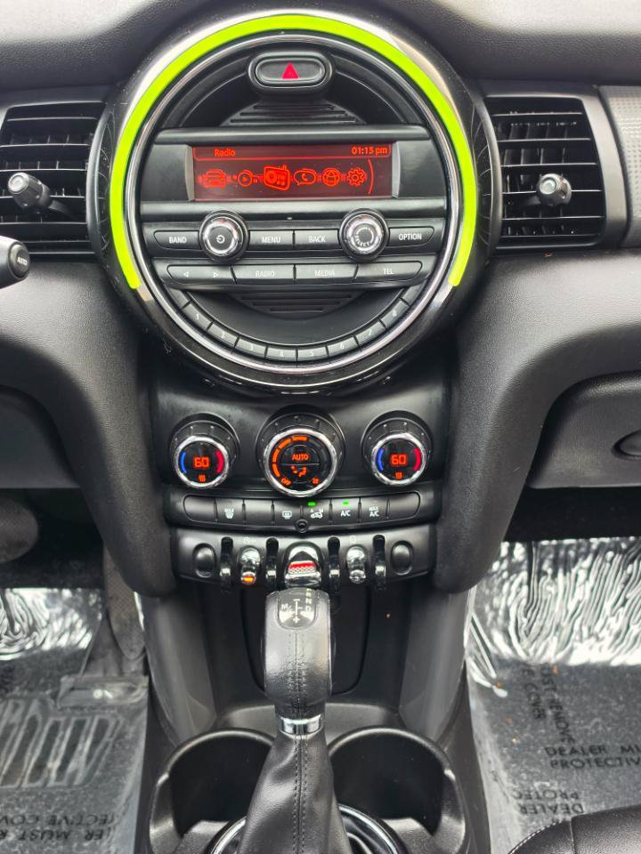 Used 2016 MINI Cooper 4-Door Hardtop FWD image 17