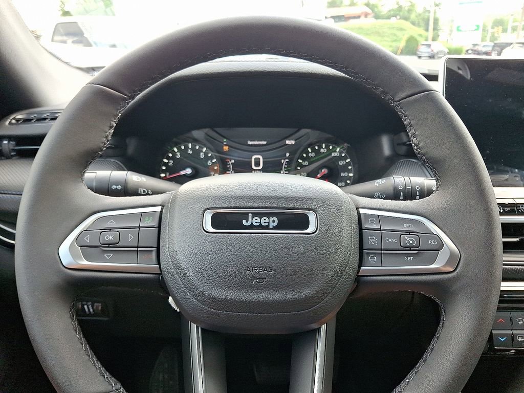 New 2025 Jeep Compass Limited w/ Sun & Sound Group image 14