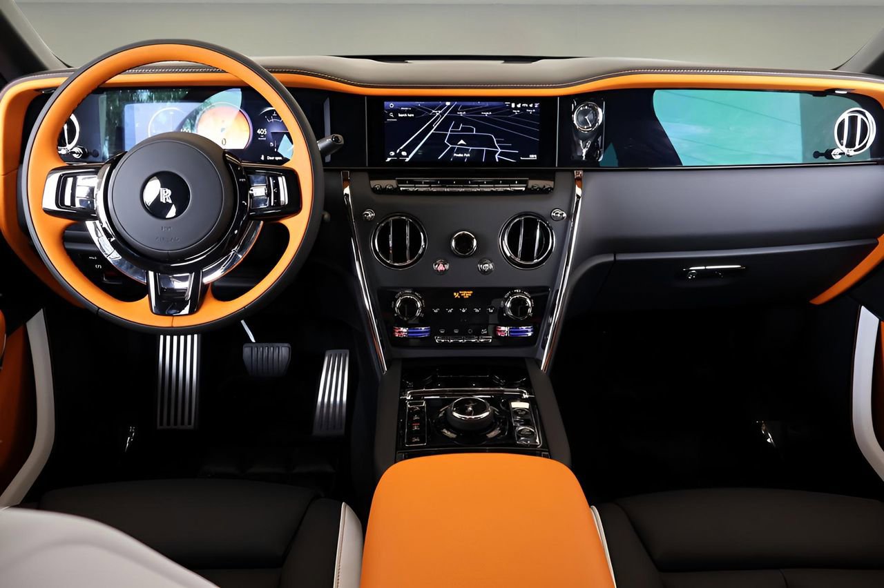 New 2026 Rolls-Royce Cullinan image 4