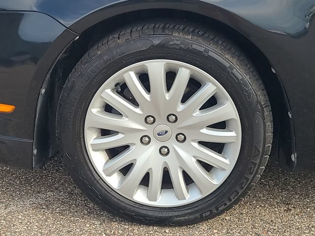 Used 2011 Ford Fusion Hybrid FWD image 10