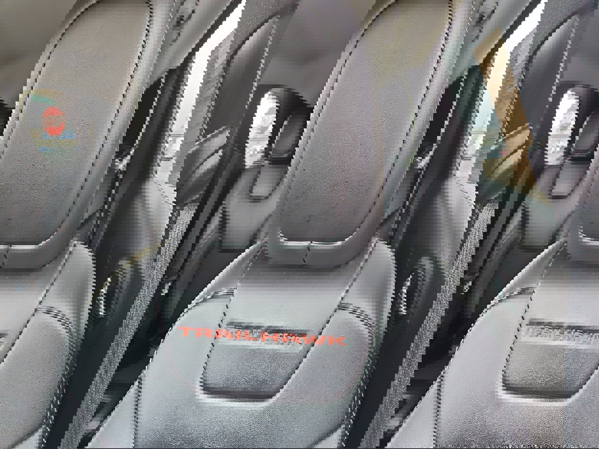 Used 2021 Jeep Cherokee Trailhawk image 13