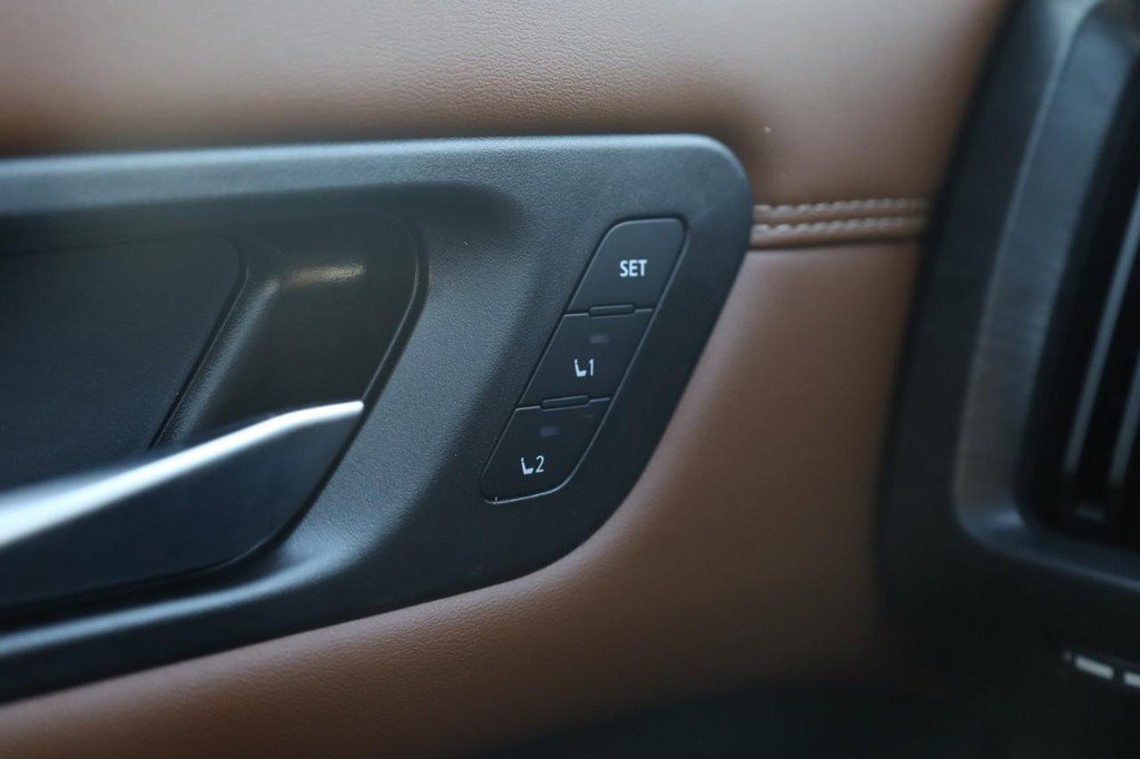 New 2026 Nissan Pathfinder Platinum image 18