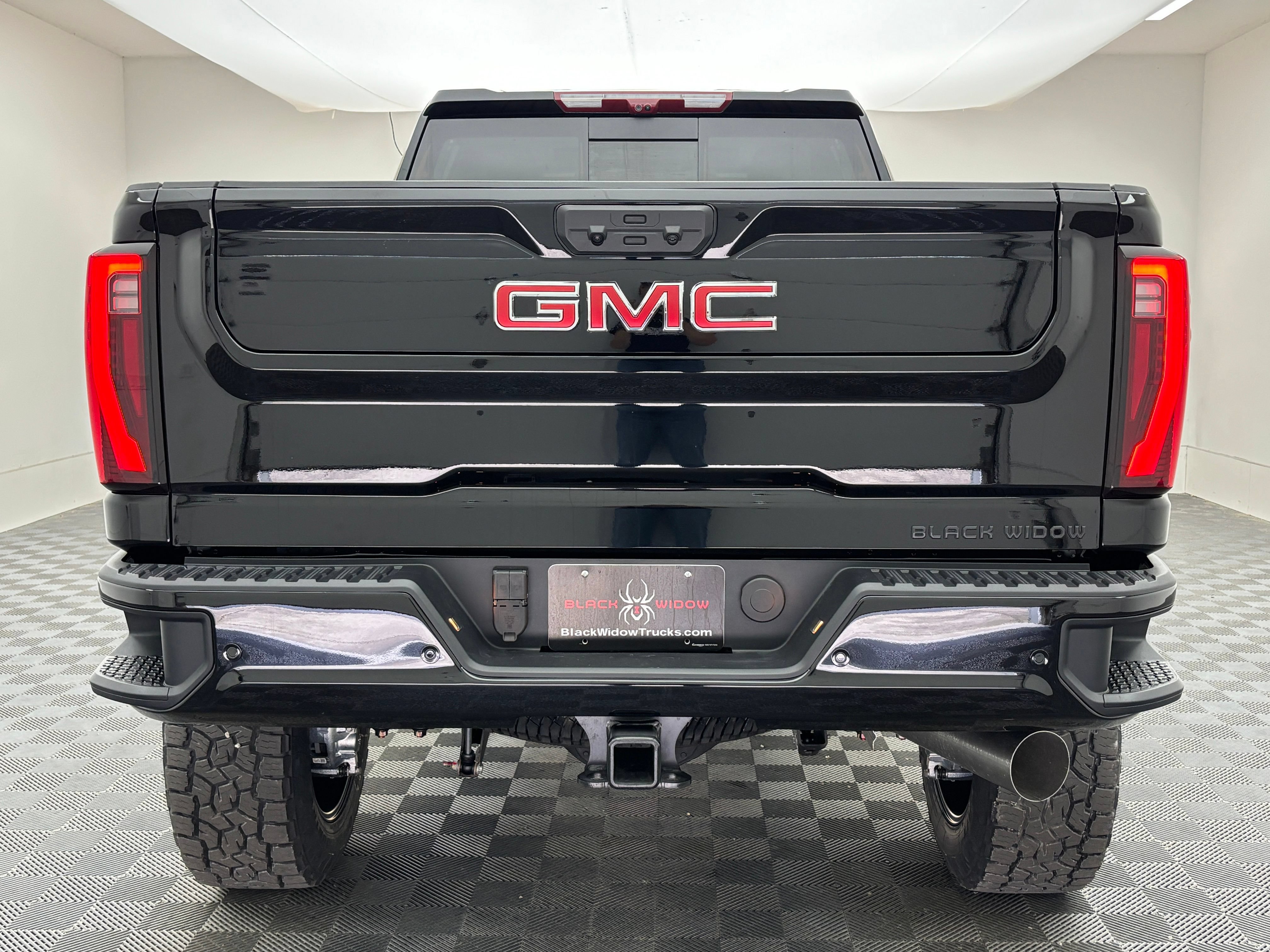 New 2026 GMC Sierra 2500 Denali w/ Denali Reserve Package AWD/4WD image 11