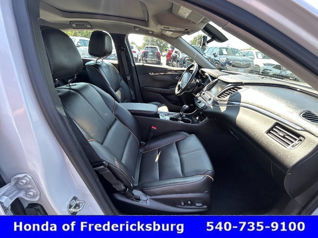 Used 2018 Chevrolet Impala Premier w/ Premier Convenience Package FWD image 31