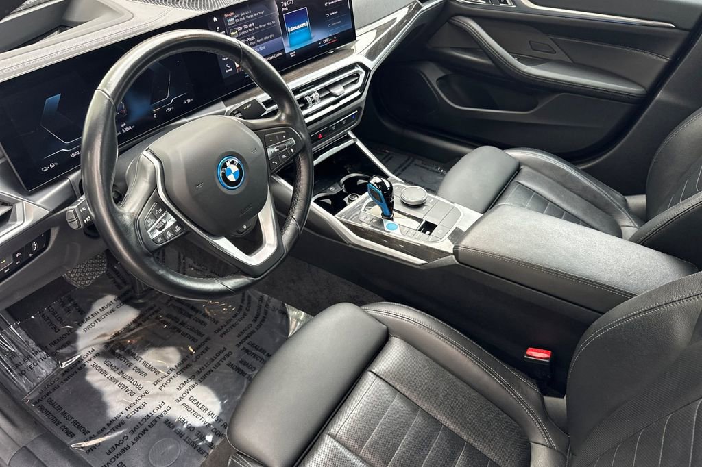 Used 2023 BMW i4 eDrive35 image 9