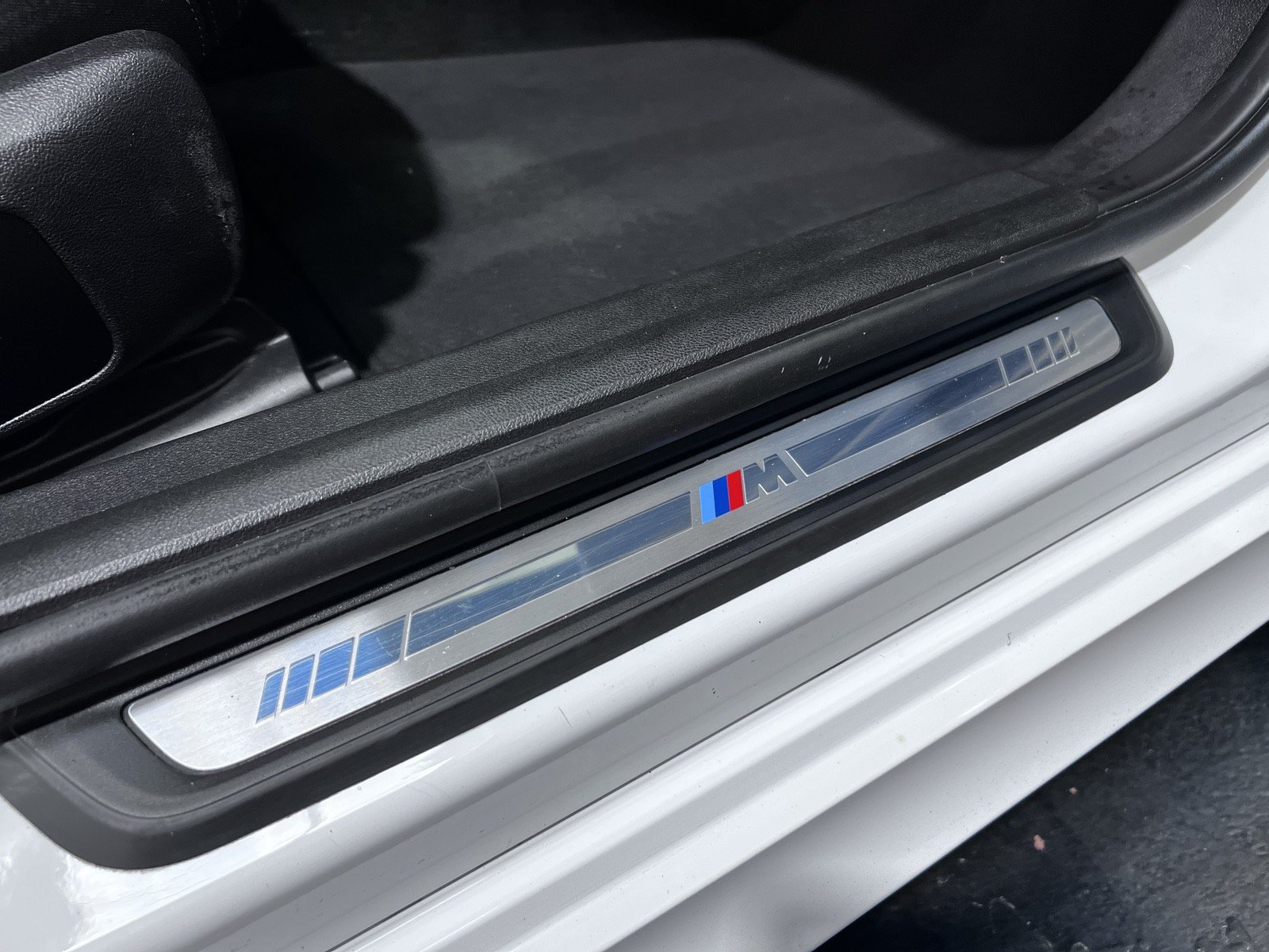 Used 2023 BMW 330i Sedan w/ M Sport Package RWD image 27