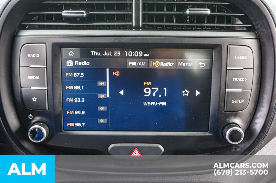 Used 2025 Kia Soul LX w/ LX Technology Package FWD image 37