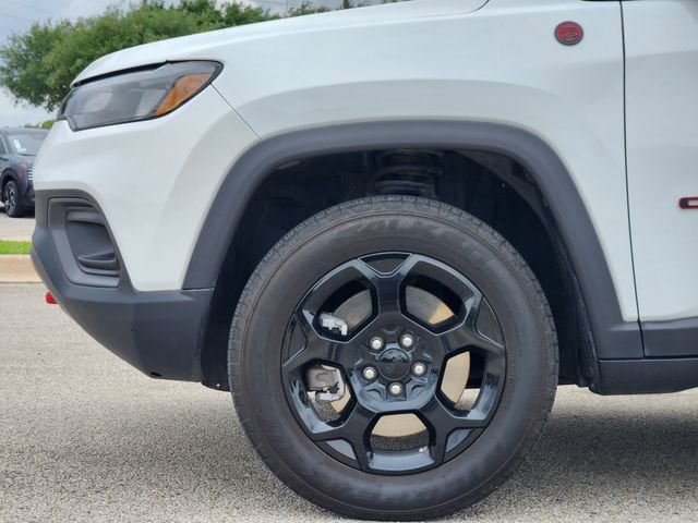 Used 2024 Jeep Compass Trailhawk image 5