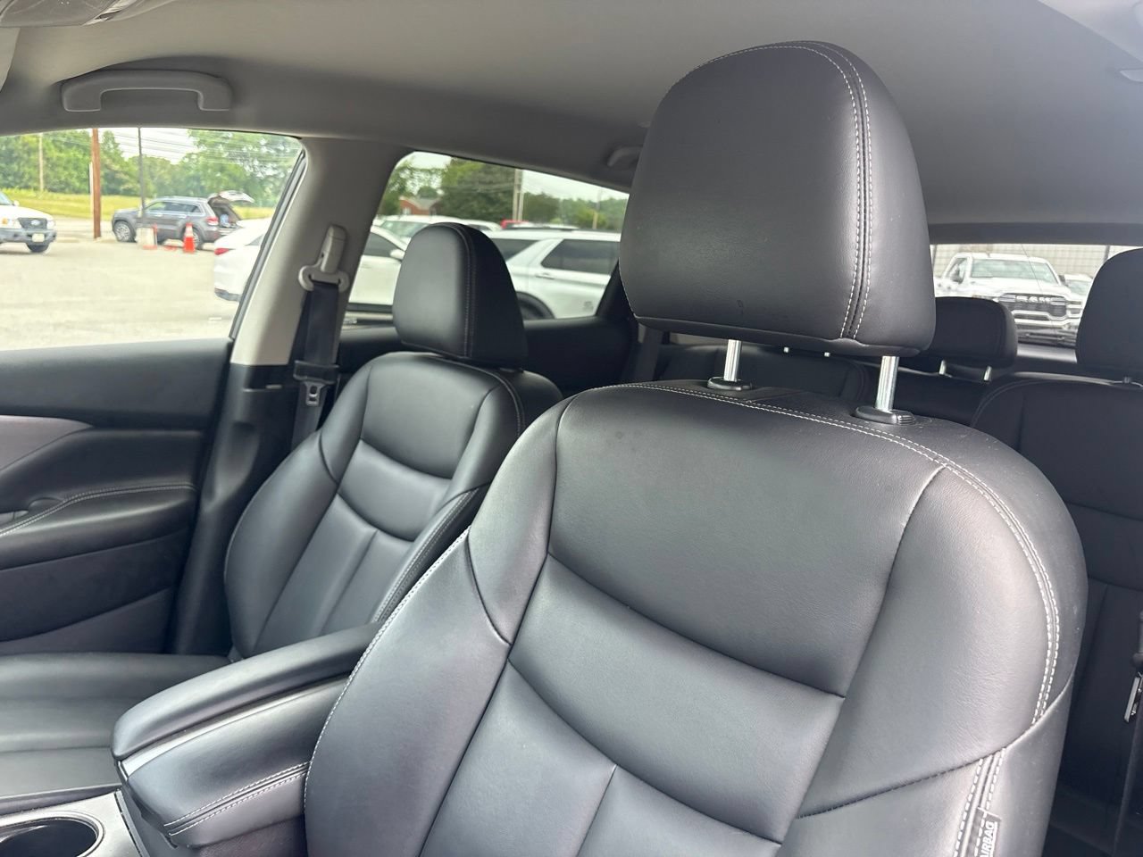 Used 2023 Nissan Murano SV w/ SV Midnight Edition Package AWD/4WD image 3