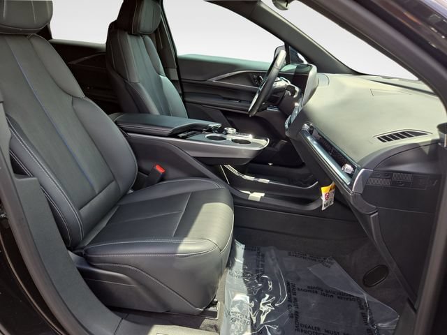 Certified 2024 Cadillac Lyriq Sport w/ LPO, Floor Liner Package AWD/4WD image 29