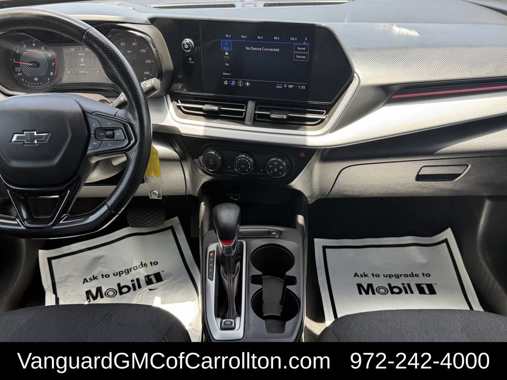 Used 2024 Chevrolet Trax RS FWD image 13