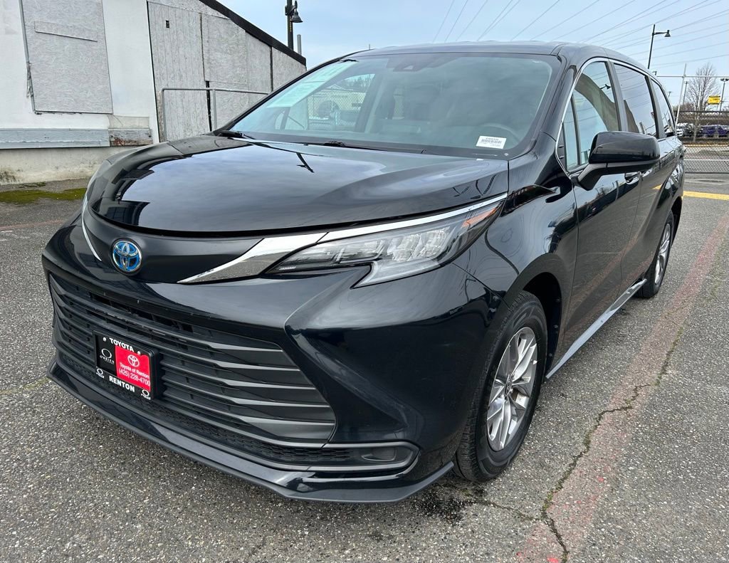 Certified 2024 Toyota Sienna LE