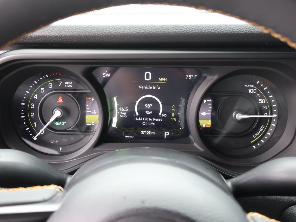 Used 2024 Jeep Wrangler Unlimited AWD/4WD image 28