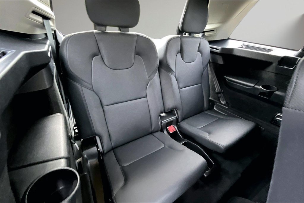 Used 2024 Volvo XC90 B5 Plus AWD/4WD image 27