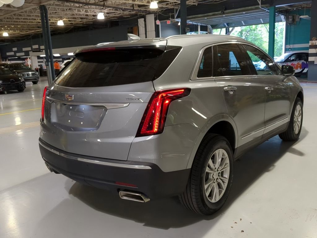 Used 2023 Cadillac XT5 Luxury AWD/4WD image 7