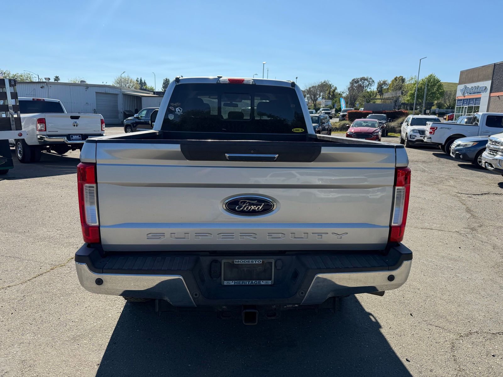 Used 2017 Ford F250 XLT w/ XLT Premium Package image 4