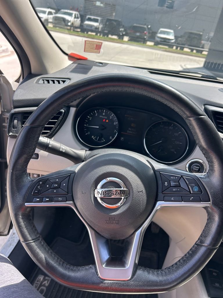 Used 2019 Nissan Rogue Sport SL image 9