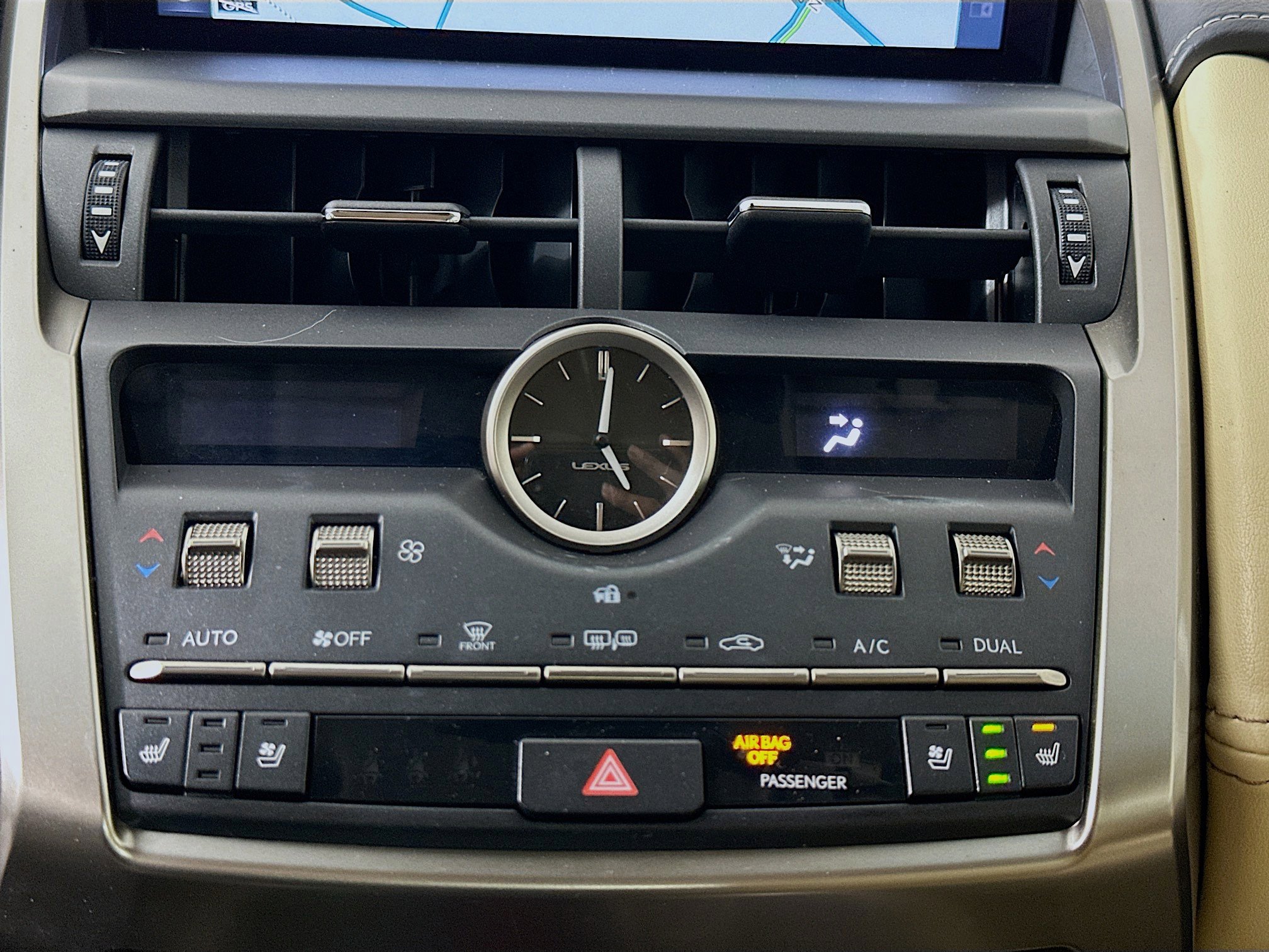 Used 2018 Lexus NX 300 NX 300 image 24