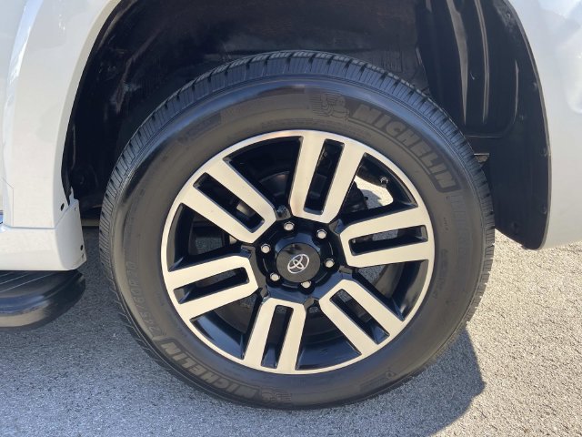 Used 2019 Toyota 4Runner Limited AWD/4WD image 11