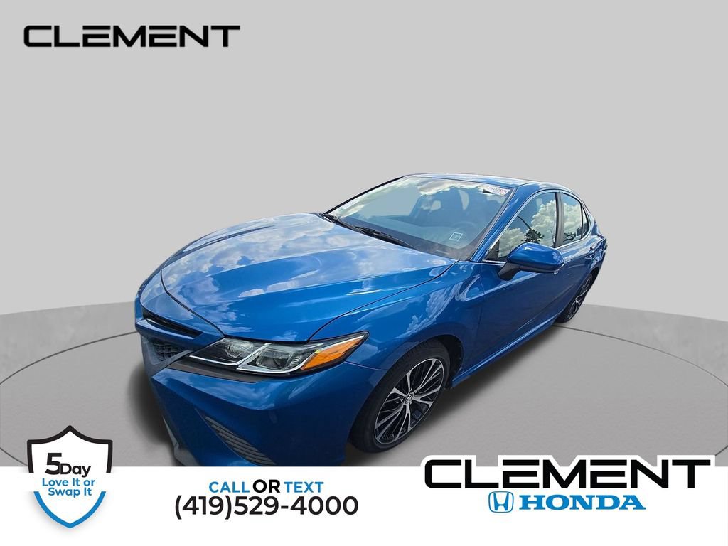 Used 2019 Toyota Camry SE FWD image 1