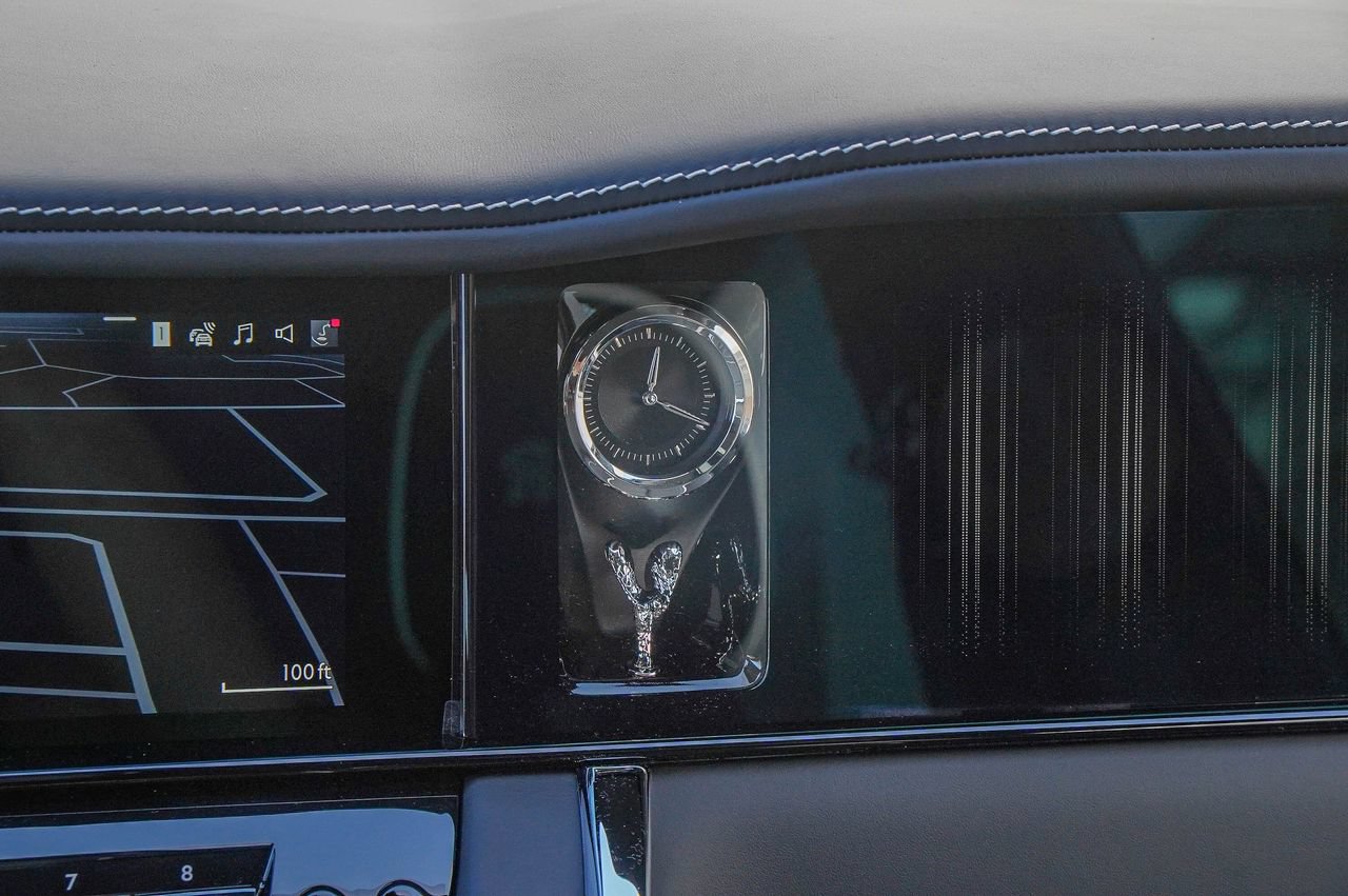 New 2026 Rolls-Royce Cullinan AWD/4WD image 39