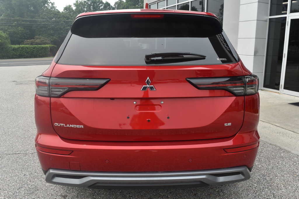 New 2026 Mitsubishi Outlander SE AWD/4WD image 6