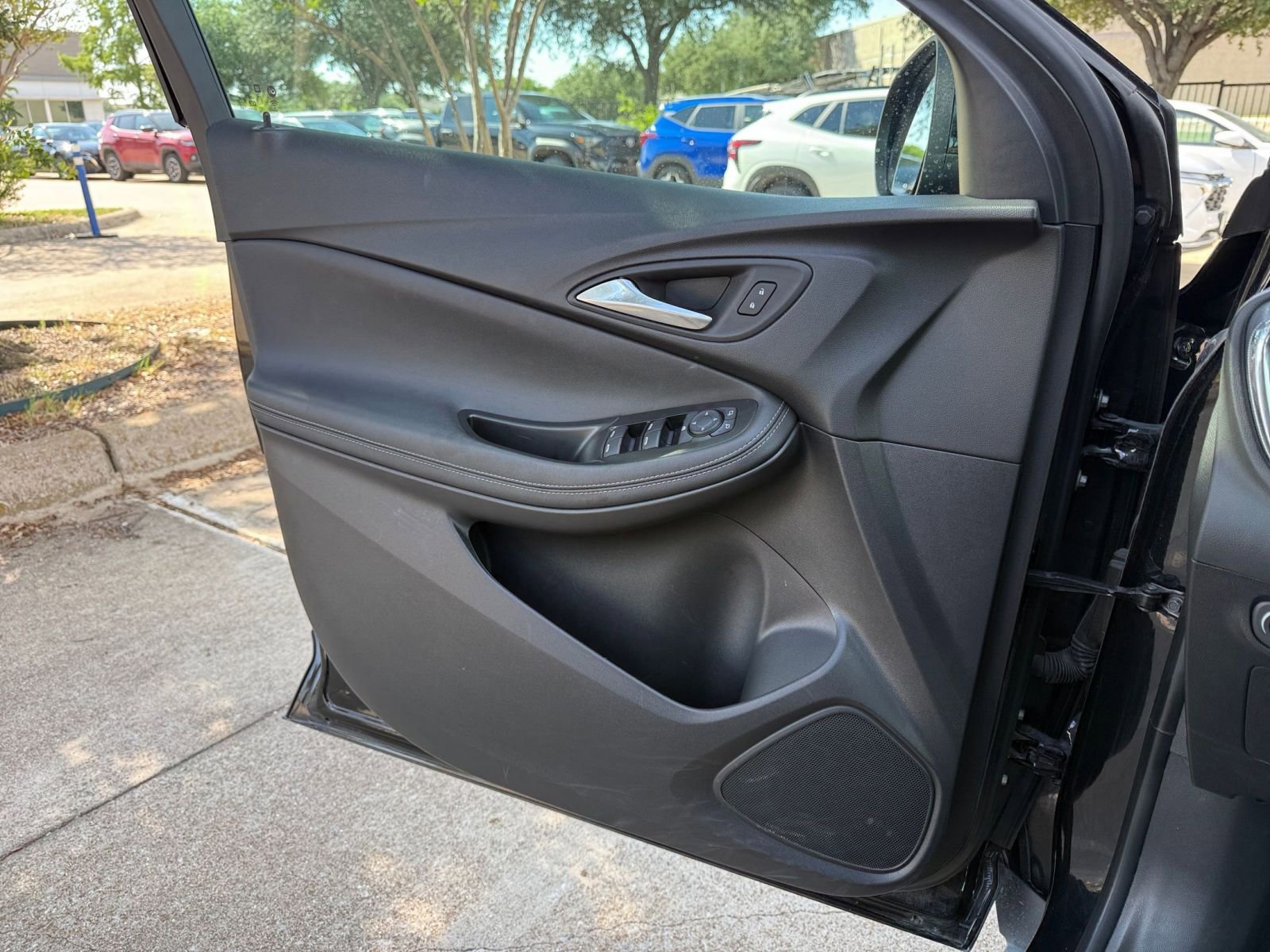 Used 2025 Buick Encore GX Preferred FWD image 20