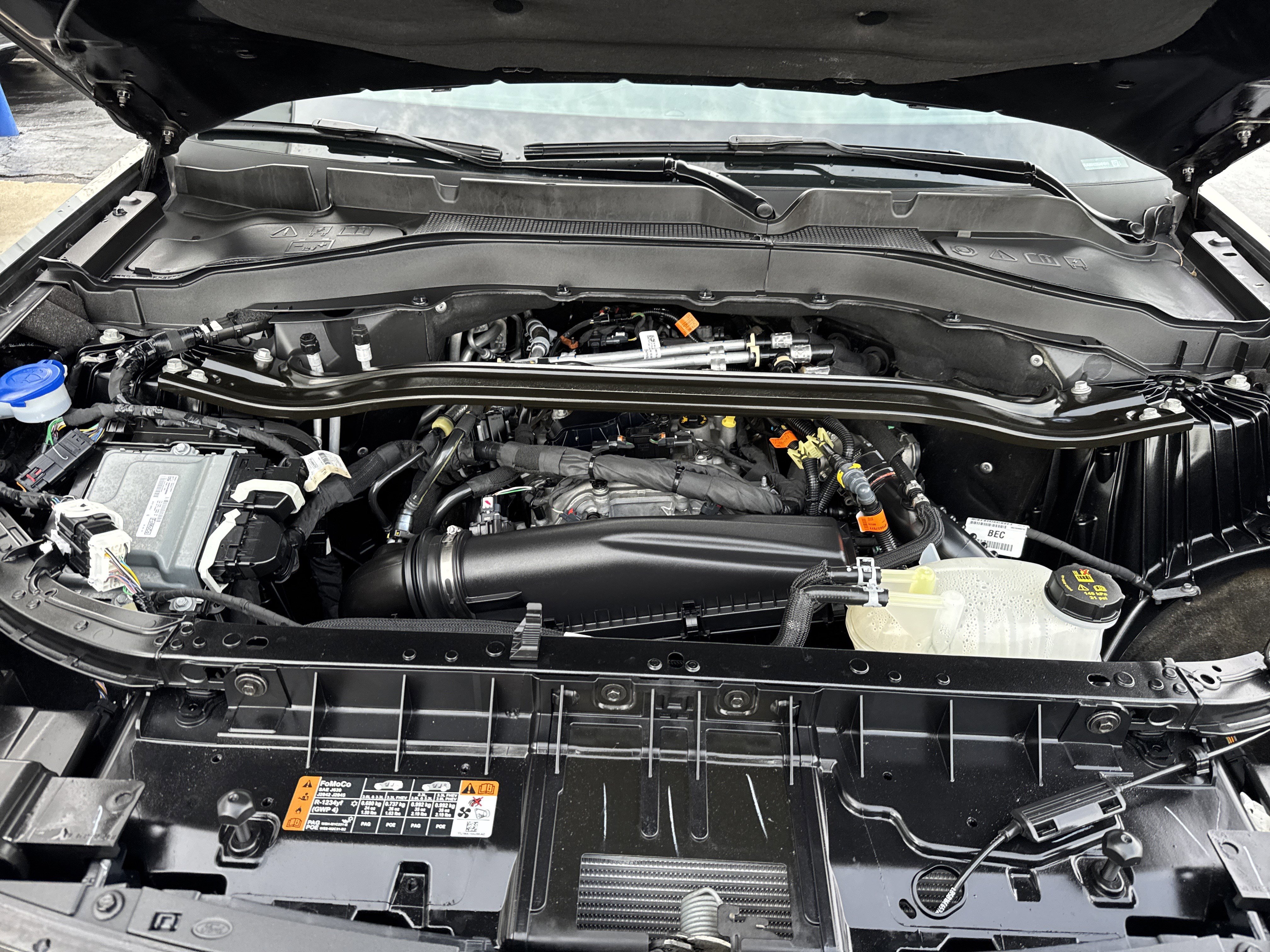 Used 2025 Ford Explorer ST-Line w/ ST-Line Street Pack image 46