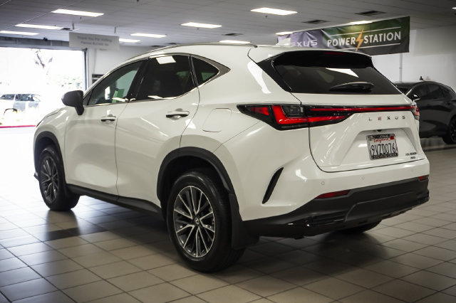 Certified 2026 Lexus NX 350h AWD w/ Accessory Package (2T) image 8