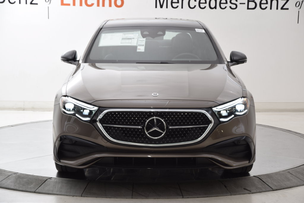 New 2026 Mercedes-Benz E 450 4MATIC Sedan image 9