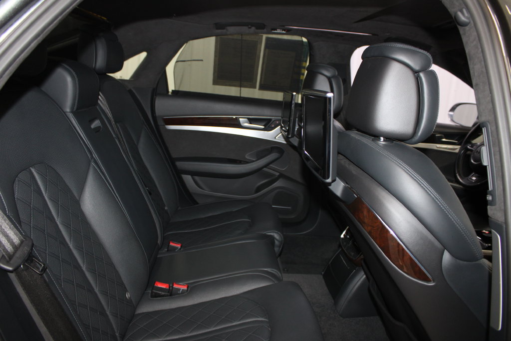 Used 2015 Audi S8 w/ S8 Driver Assistance Package AWD/4WD image 35