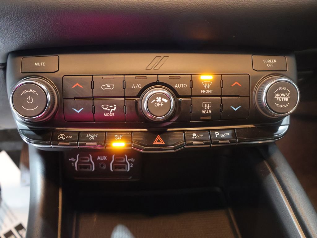 Used 2022 Dodge Durango SXT w/ Blacktop Package image 11