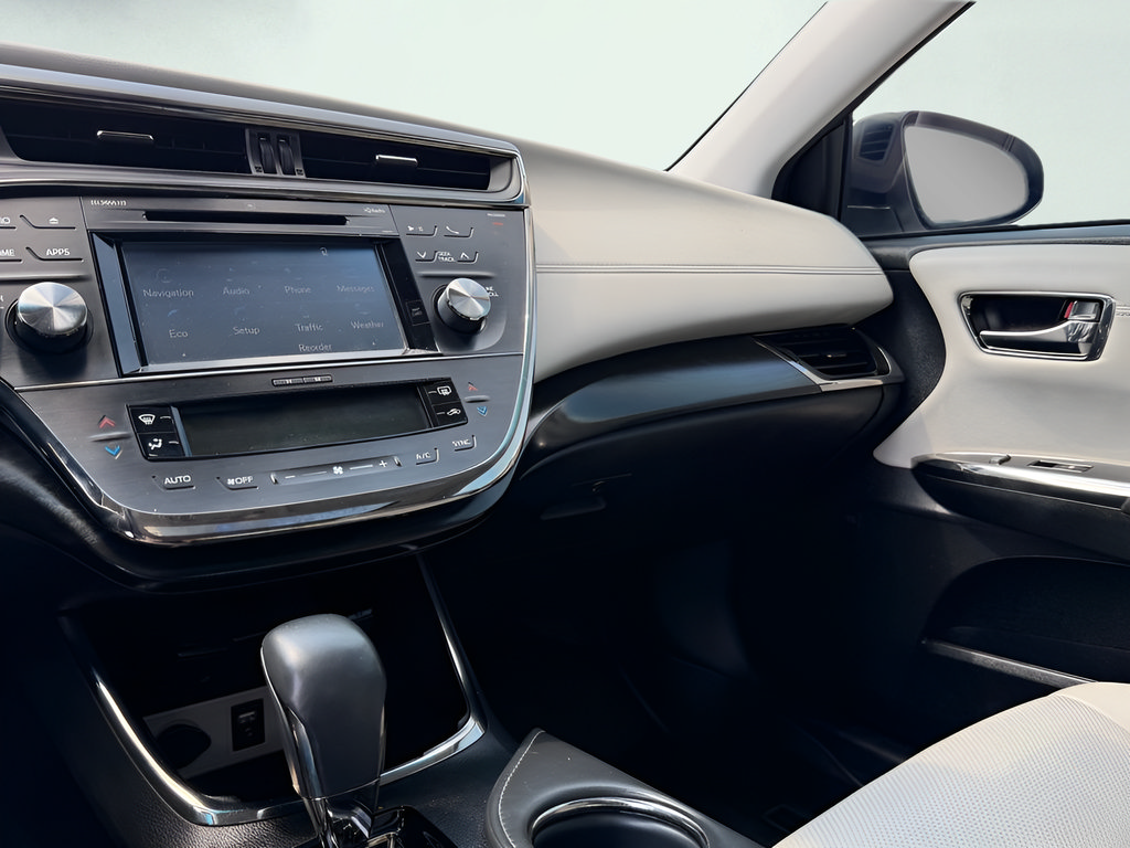 Used 2018 Toyota Avalon Limited w/ Carpet Mat Package FWD image 47