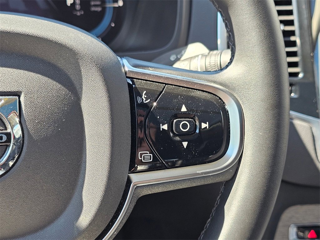 Used 2025 Volvo XC90 T8 Ultra w/ Protection Package image 23