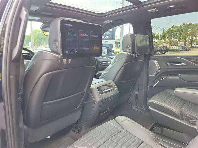 Certified 2023 Cadillac Escalade Sport Platinum w/ LPO, ONYX Package AWD/4WD image 10