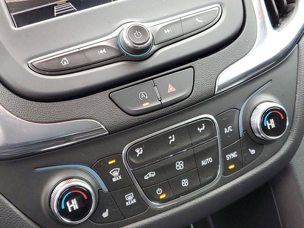 Used 2023 Chevrolet Equinox LT image 17